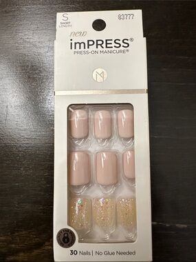 imPRESS Nude Pink Press-On Manicure with Gold Glitter Accents